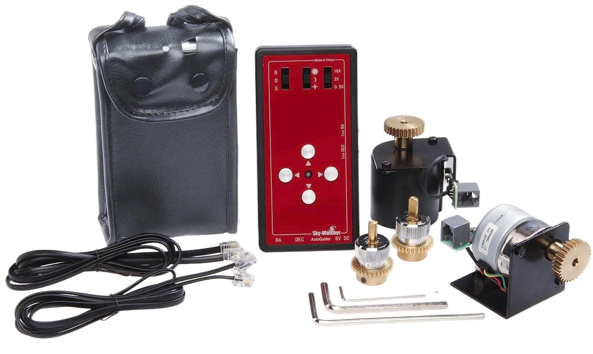 SkyWatcher EQ-5 kétmotoros vezérlés ST-4 autoguider csatlakozóval